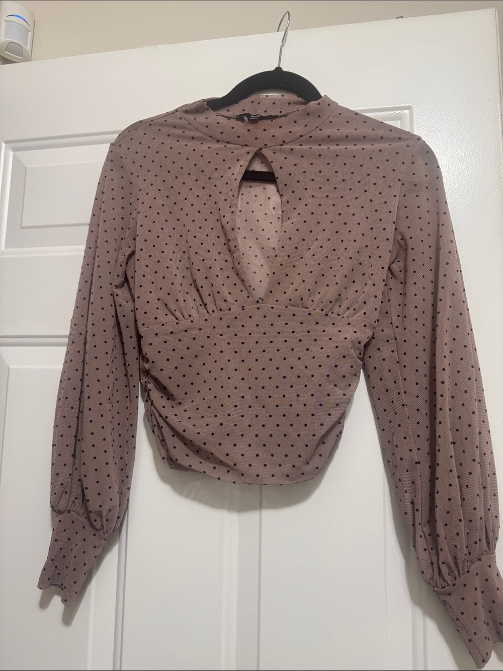Papaya Mauve Polka Dot Long-Sleeve Crop Top with Keyhole